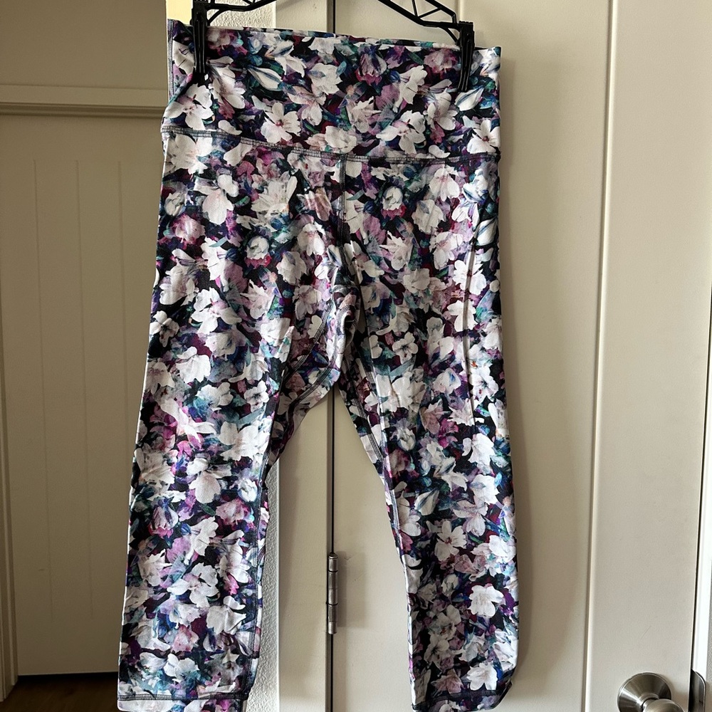 Lululemon Wunder Under Crop (High-Rise) Full-On Luxtreme 21”